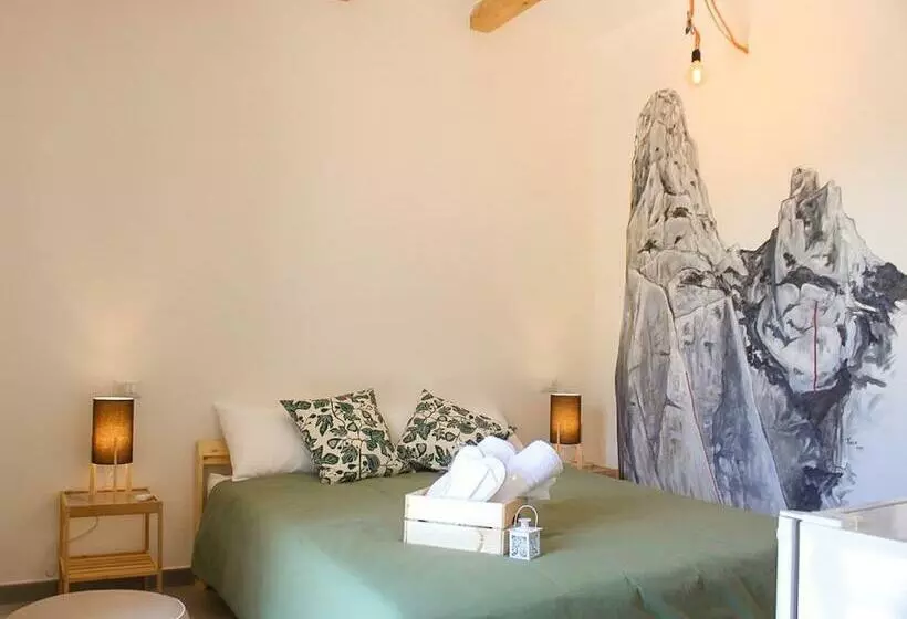 Majatalo Bedandclimbing