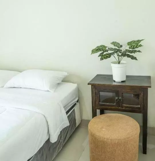 ペンション Gumitish Guest House Singaraja