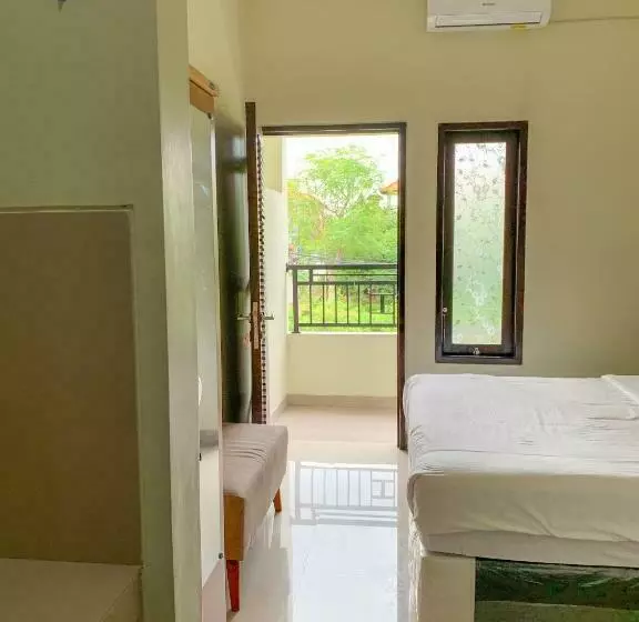 ペンション Gumitish Guest House Singaraja