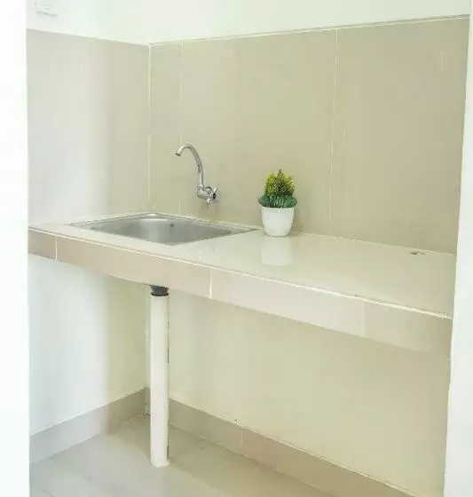 ペンション Gumitish Guest House Singaraja