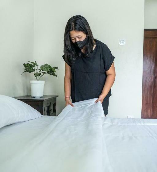 Пансион Gumitish Guest House Singaraja