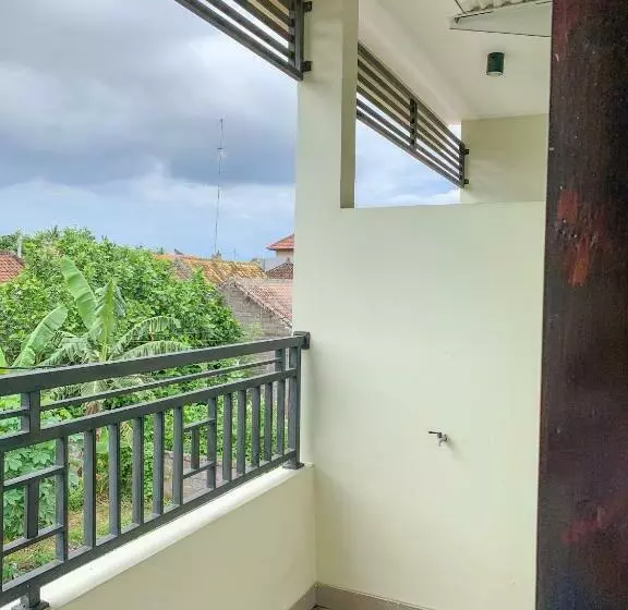 ペンション Gumitish Guest House Singaraja