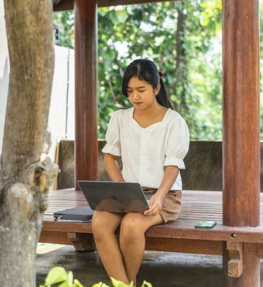 Пансион Gumitish Guest House Singaraja