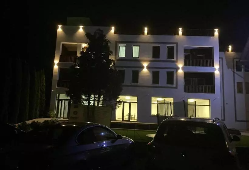 پانسیون Sim House