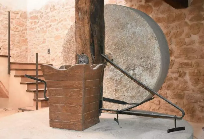 Retkeilymaja Lo Molí De Bot