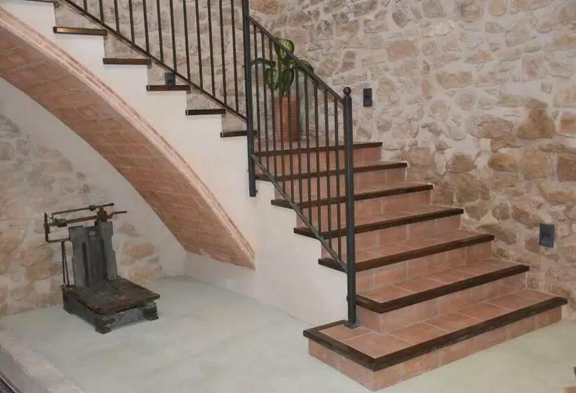 Retkeilymaja Lo Molí De Bot