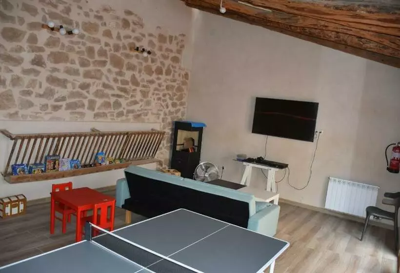 Retkeilymaja Lo Molí De Bot