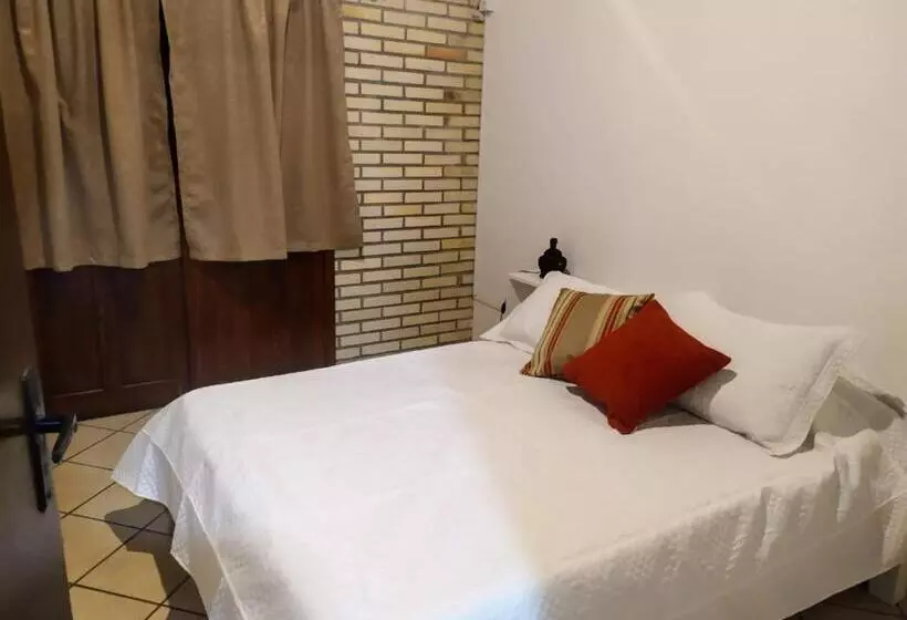 Retkeilymaja Residencial Costumes Brasileiras