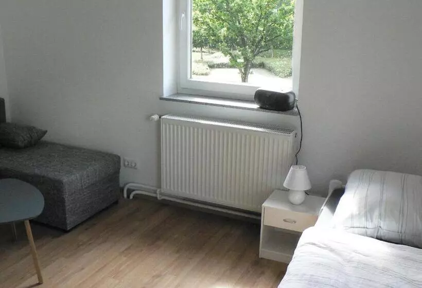 Retkeilymaja Gästehaus Haalck