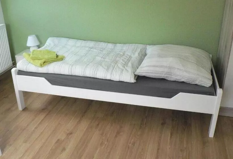 Retkeilymaja Gästehaus Haalck