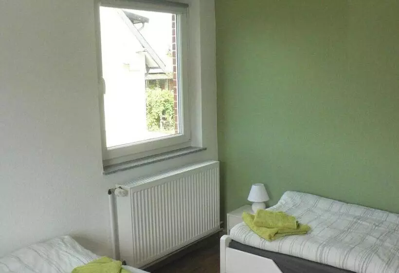 Retkeilymaja Gästehaus Haalck