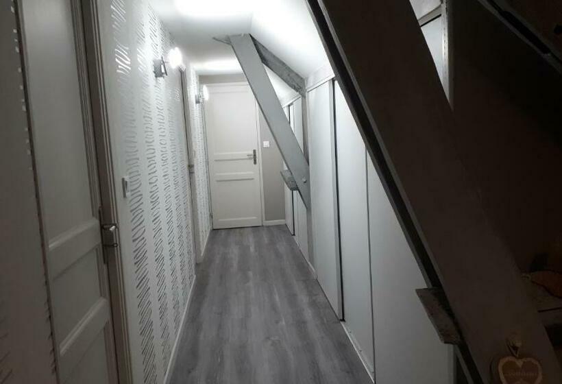 مبيت وإفطار Chez Lydie Et Jean Paul