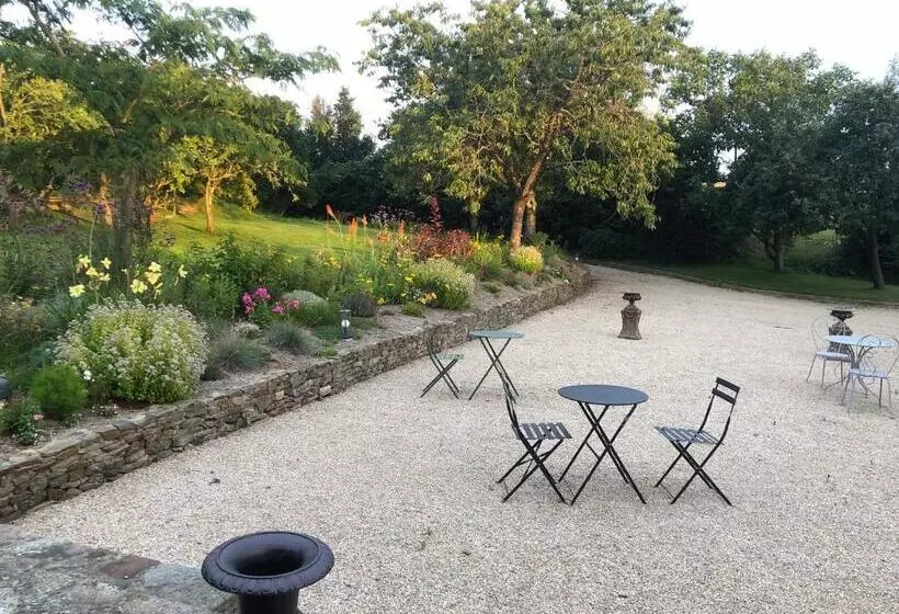 Aamiaismajoitus (B&B) Demeure Du Porzou, Chambres D Hôtes De Charme Dans Demeure D Exception, Parc Paysager, Spa, Massages