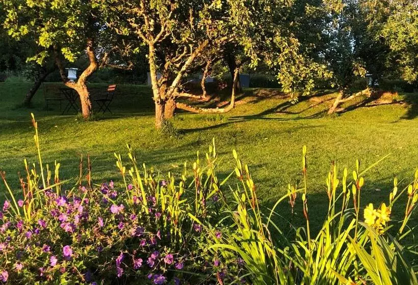 Aamiaismajoitus (B&B) Demeure Du Porzou, Chambres D Hôtes De Charme Dans Demeure D Exception, Parc Paysager, Spa, Massages