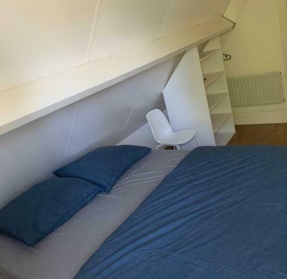 Bed and Breakfast Koolweg42 Gastenverblijf