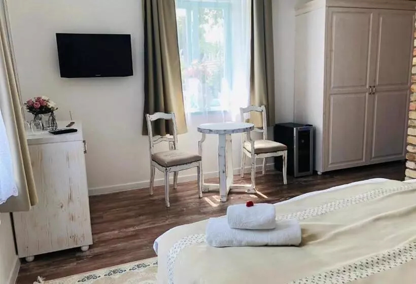 تختخواب و صبحانه Villa Bella