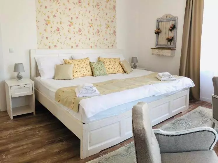 تختخواب و صبحانه Villa Bella