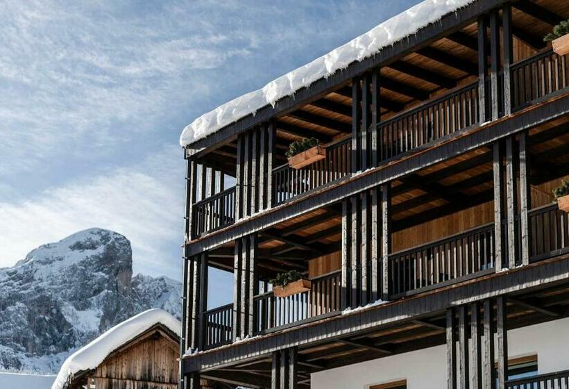 فندق La Majun Fornellahof