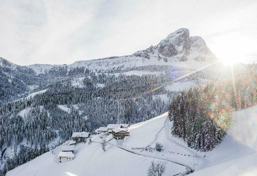 فندق La Majun Fornellahof