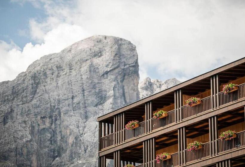 فندق La Majun Fornellahof