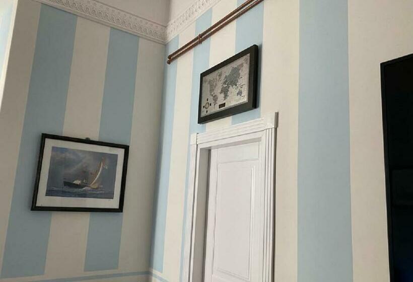 بنسيون Regal House Anzio 2