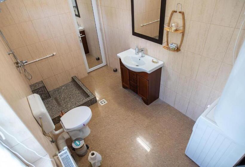 פנסיון Vila Jean Bart