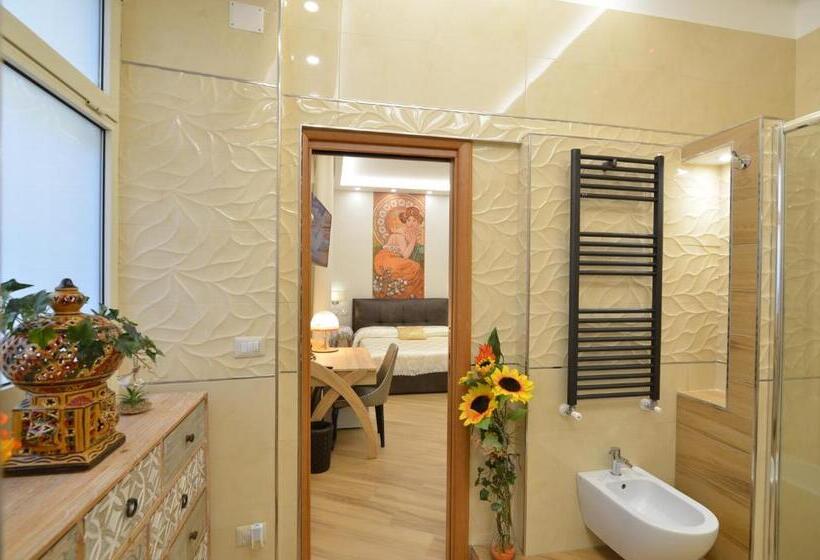 تختخواب و صبحانه Caserta Deluxe Bis