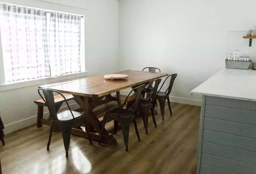 Aamiaismajoitus (B&B) Happy Trails Bnb