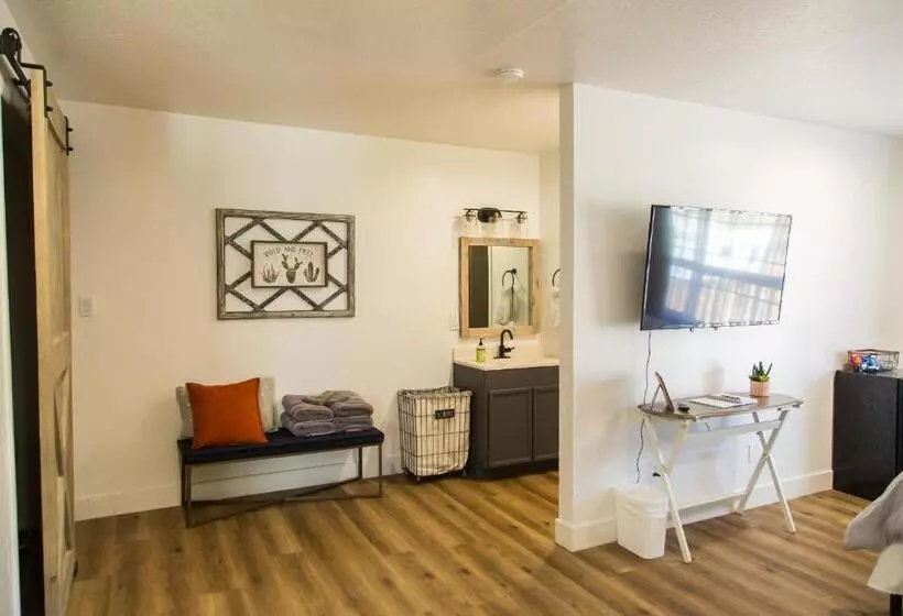 Aamiaismajoitus (B&B) Happy Trails Bnb