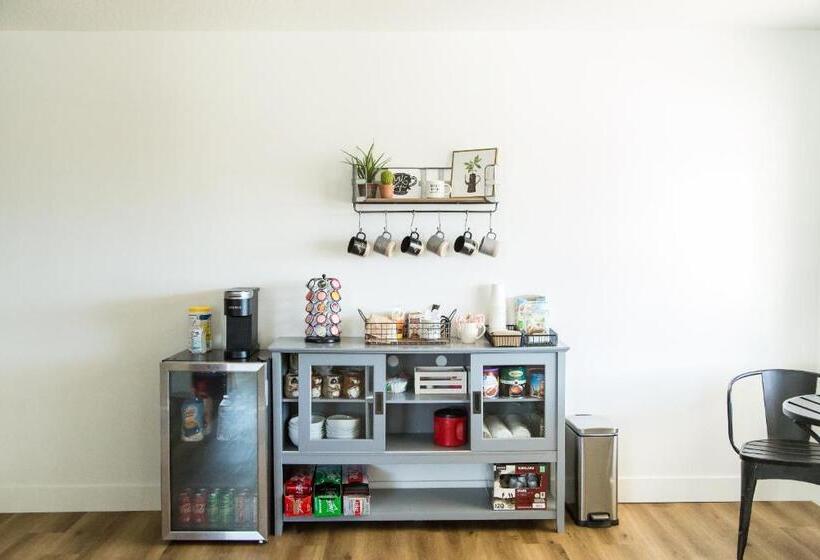 مبيت وإفطار Happy Trails Bnb