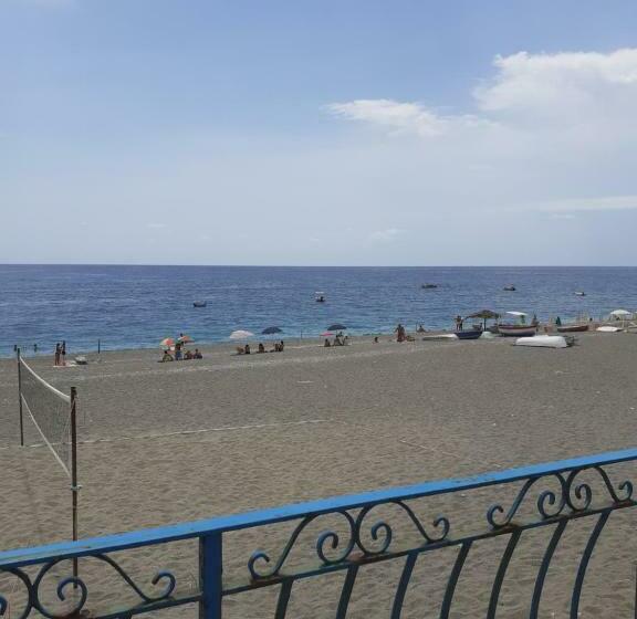 Bed and Breakfast Mare Nostrum Luxury Suite