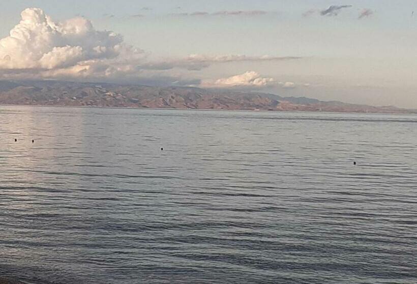 Bed and Breakfast Mare Nostrum Luxury Suite