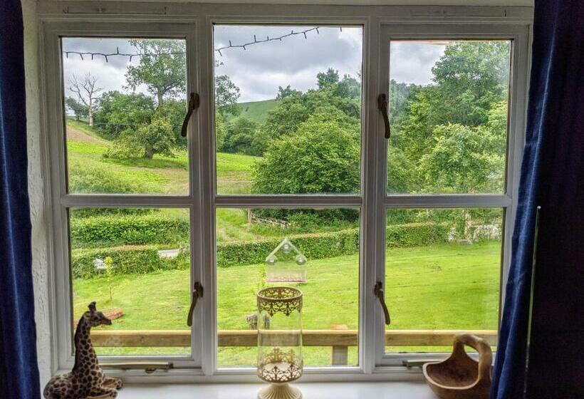 Aamiaismajoitus (B&B) Matt S Farm