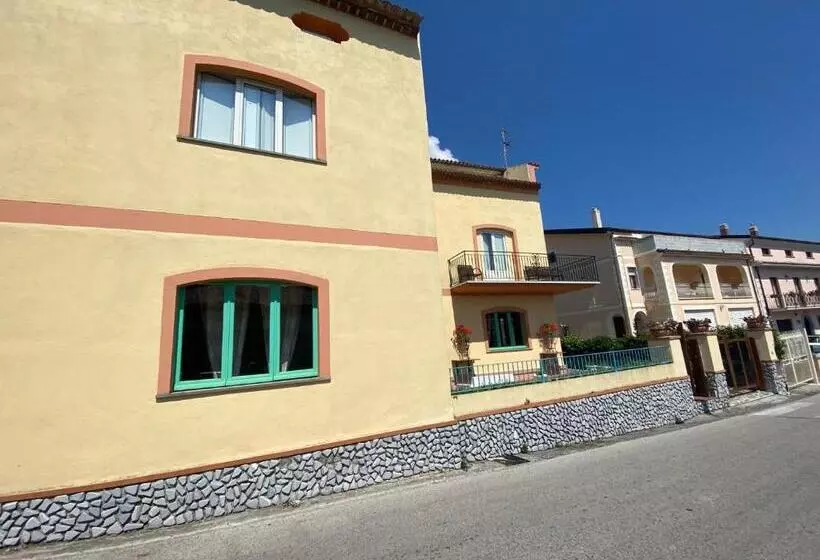 Hotelli La Casa Di Michele