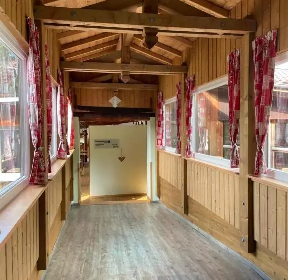 ホテル Notre Dame Des Monts