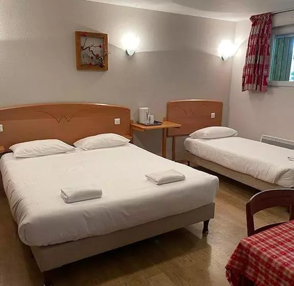 ホテル Notre Dame Des Monts