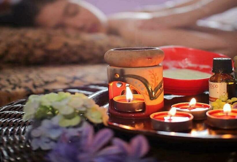 בית מלון כפרי Signature Mandala Kencana