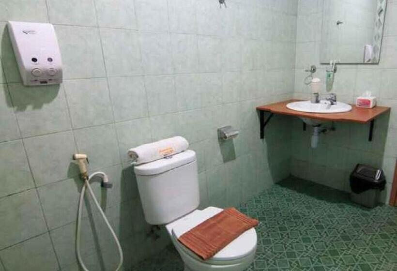 בית מלון כפרי Signature Mandala Kencana