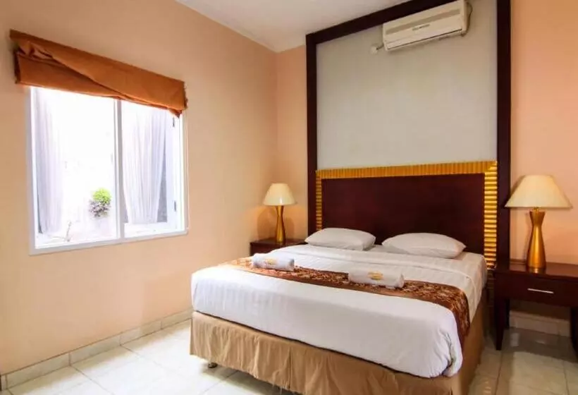 Hotelli Signature Mandala Kencana