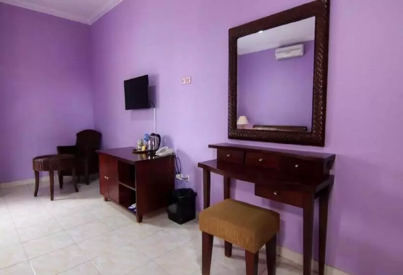 Hotelli Signature Mandala Kencana