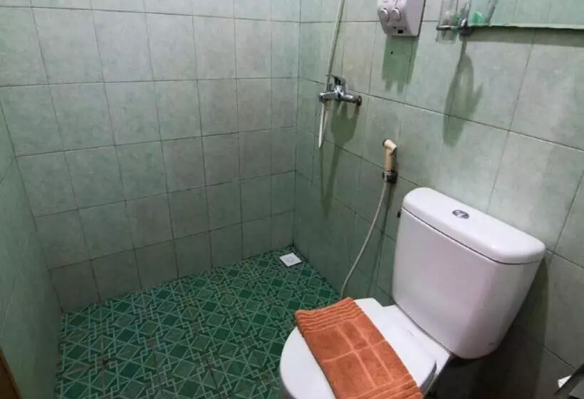 Hotelli Signature Mandala Kencana