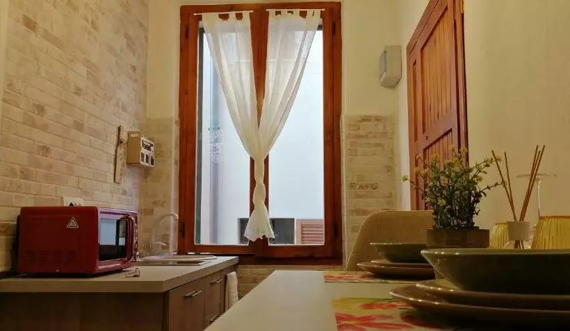 پانسیون Alghero Old Town Apartment