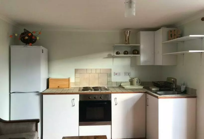 ペンション Cosy Cottage Annex In Fairlop