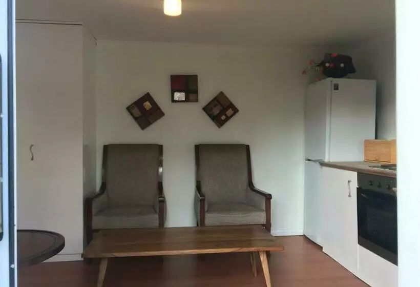 ペンション Cosy Cottage Annex In Fairlop