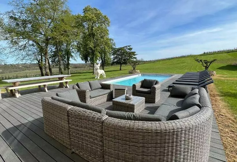 Majatalo Le Domaine Reine Sully