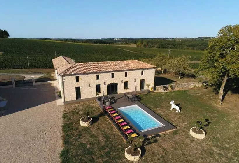 Majatalo Le Domaine Reine Sully