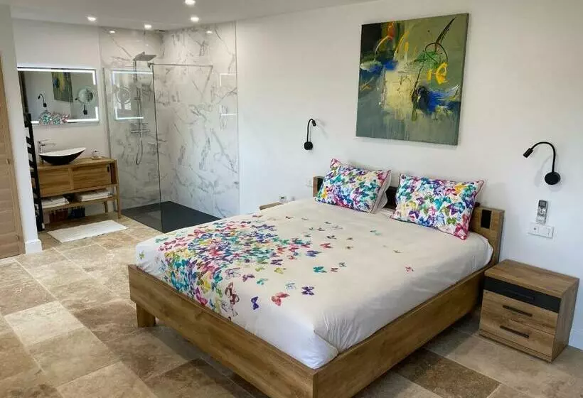 Majatalo Le Domaine Reine Sully