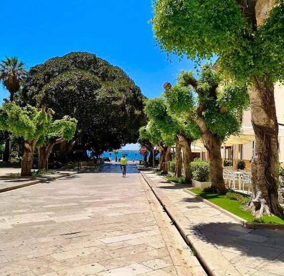 Пансион Seacily House