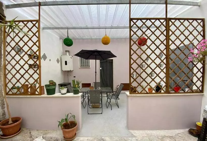 Majatalo Seacily House