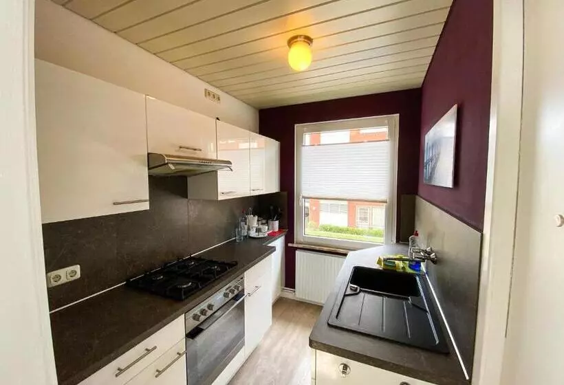 Majatalo Villa Hanseart Lübeck   Privatzimmer In Zentraler Lage